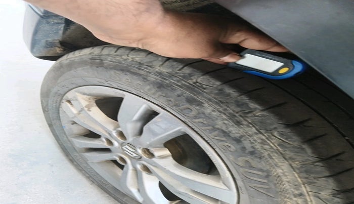 2017 Maruti Vitara Brezza ZDI PLUS, Diesel, Manual, 2,23,831 km, tyre