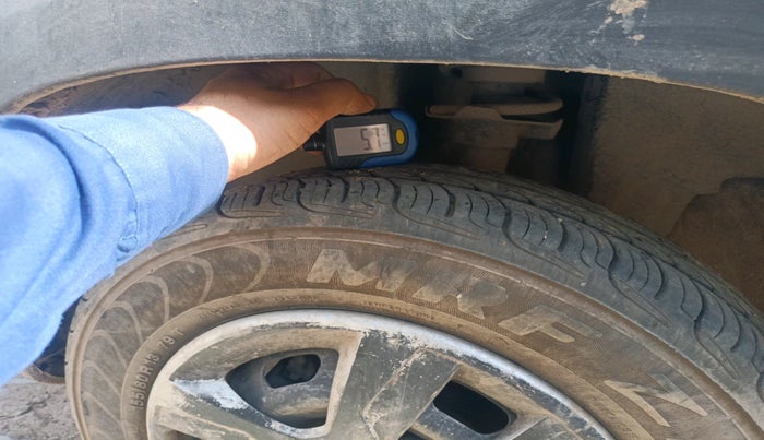 2016 Renault Kwid RXT 0.8 (O), Petrol, Manual, 80,895 km, tyre