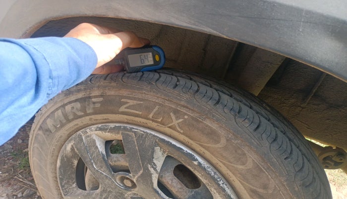 2016 Renault Kwid RXT 0.8 (O), Petrol, Manual, 80,895 km, tyre