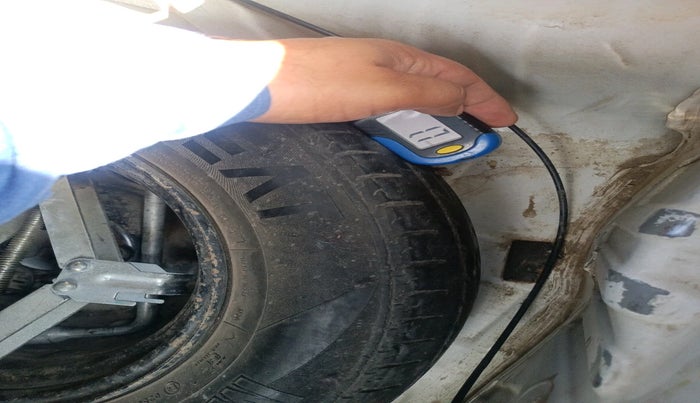 2016 Renault Kwid RXT 0.8 (O), Petrol, Manual, 80,895 km, tyre