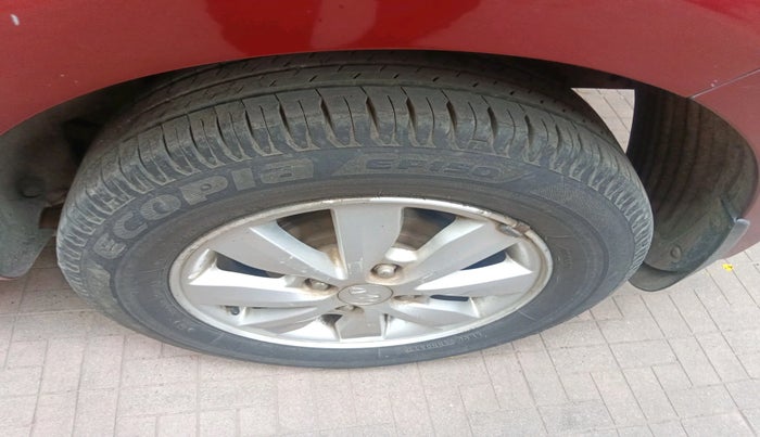 2013 Hyundai i20 SPORTZ 1.2, Petrol, Manual, 80,518 km, tyre