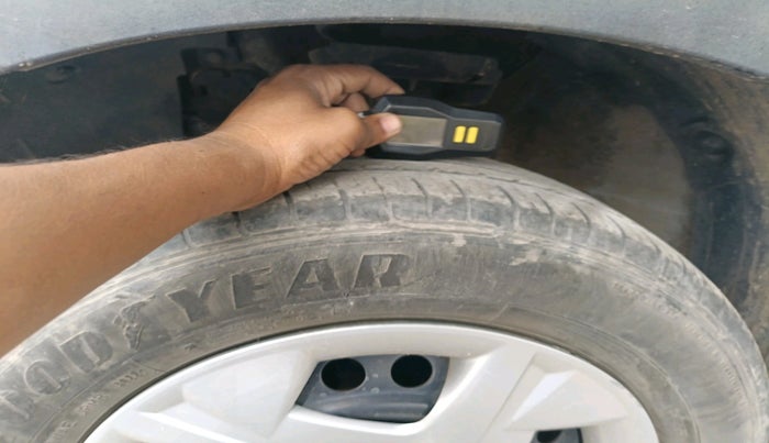 2022 Hyundai VENUE S 1.2, Petrol, Manual, 48,556 km, tyre