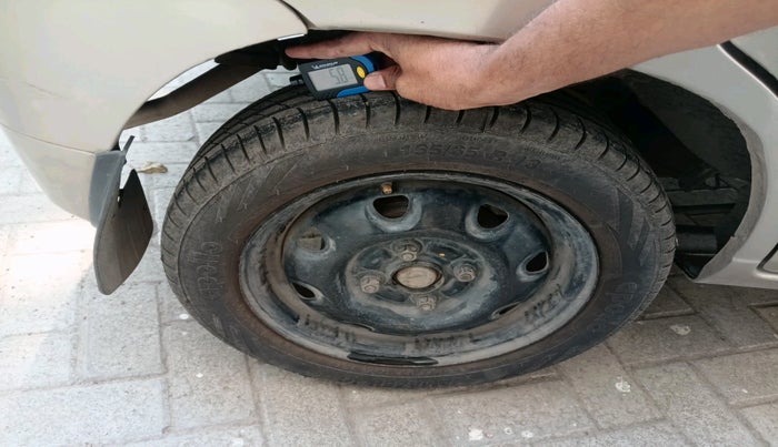 2011 Maruti Alto K10 VXI, Petrol, Manual, 74,400 km, tyre