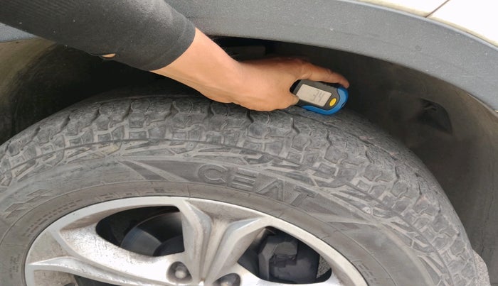 2019 Tata Harrier XZ 2.0L, Diesel, Manual, 75,459 km, tyre