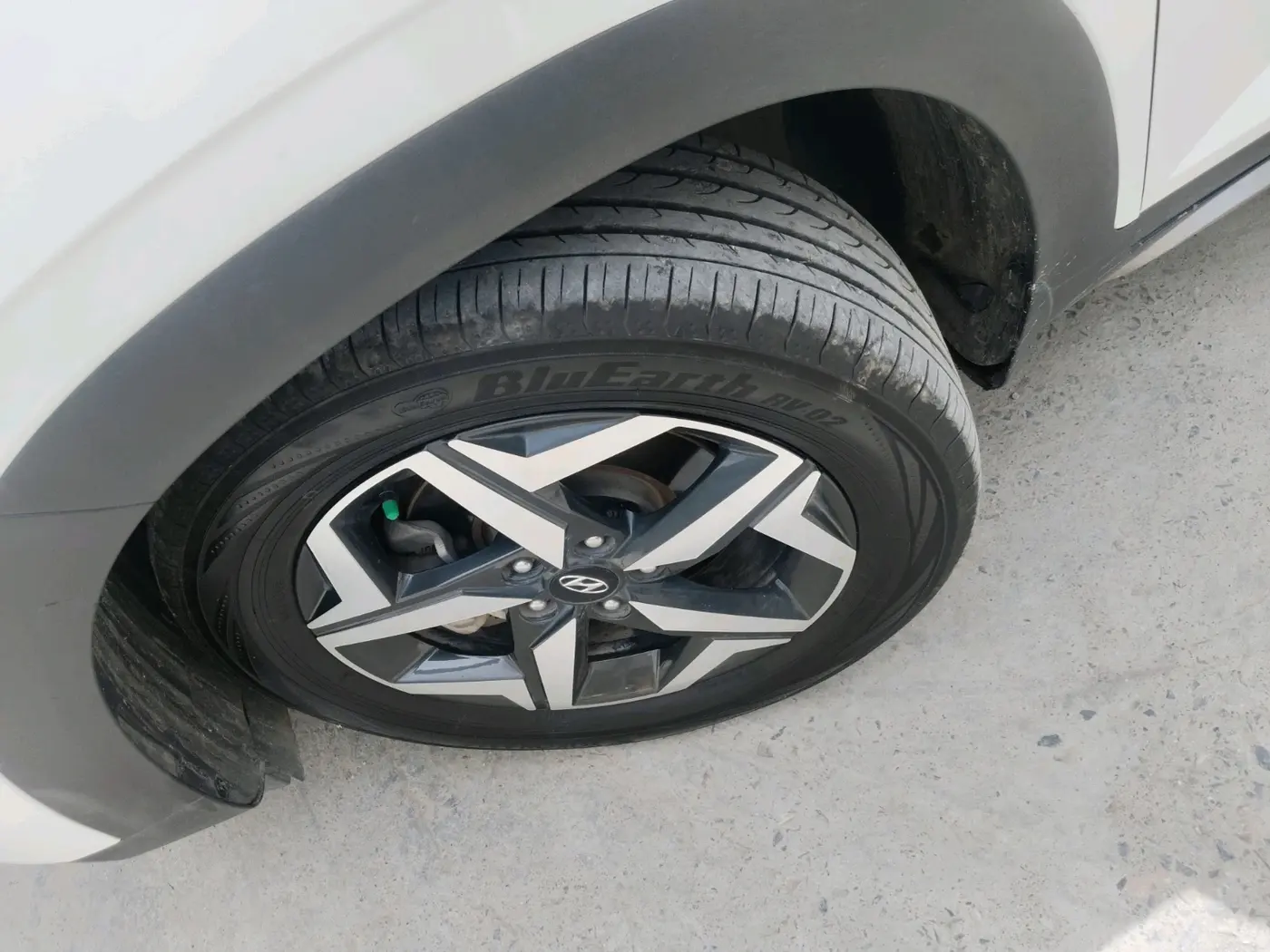 2022 Hyundai ALCAZAR PRESTIGE 1.5 MT 7STR, Diesel, Manual, 46,900 km, tyre