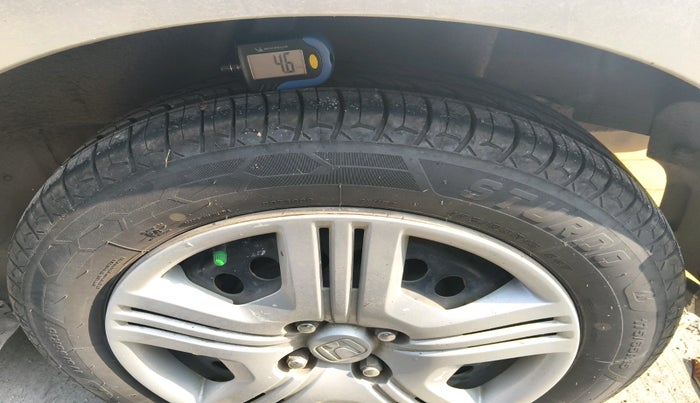 2011 Honda City 1.5L I-VTEC S MT, Petrol, Manual, 1,21,052 km, tyre