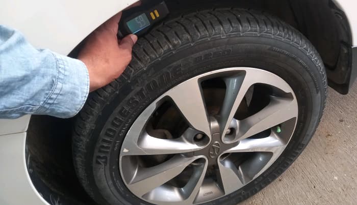 2016 Hyundai Elite i20 ASTA 1.2 (O), CNG, Manual, 61,662 km, tyre