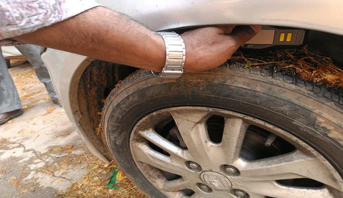 2015 Honda Amaze 1.5L I-DTEC VX, Diesel, Manual, 1,54,981 km, tyre