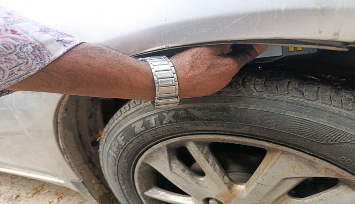 2015 Honda Amaze 1.5L I-DTEC VX, Diesel, Manual, 1,54,981 km, tyre