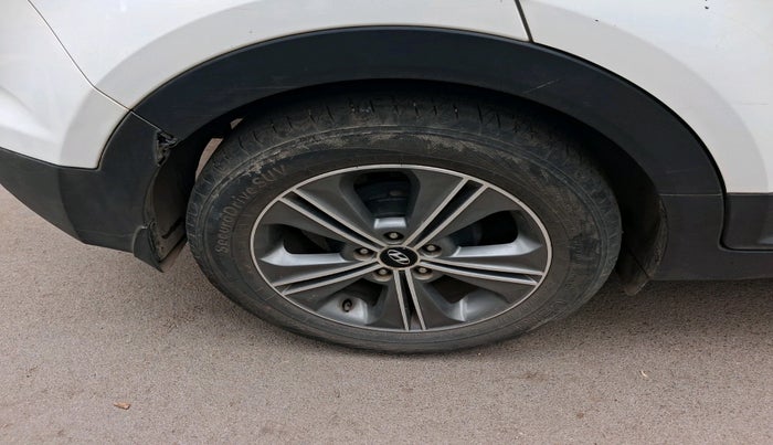 2017 Hyundai Creta SX PLUS AT 1.6 PETROL, Petrol, Automatic, 1,20,010 km, tyre