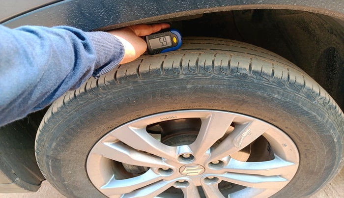 2017 Maruti Vitara Brezza ZDI, Diesel, Manual, 1,15,962 km, tyre