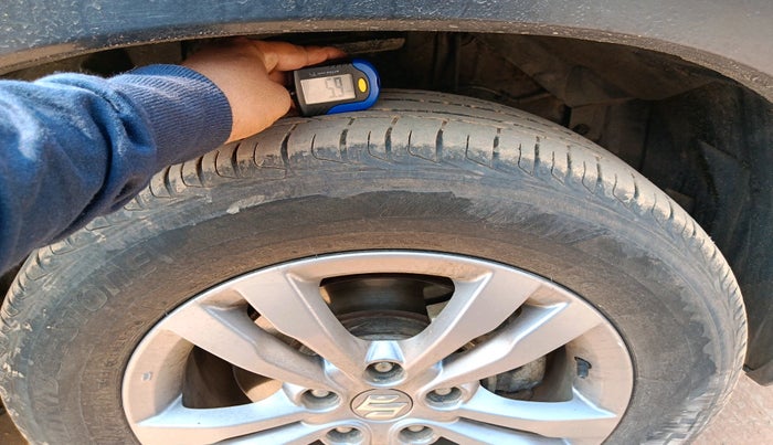 2017 Maruti Vitara Brezza ZDI, Diesel, Manual, 1,15,962 km, tyre