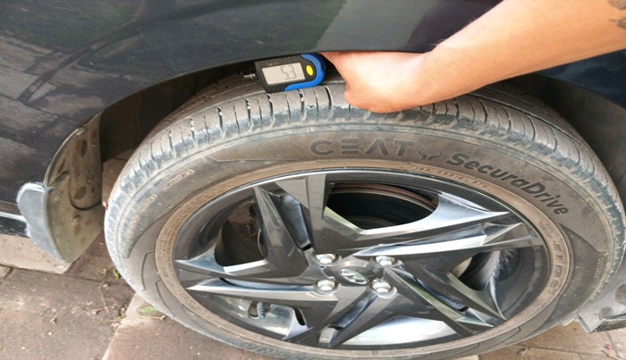 2023 Hyundai NEW I20 Sportz 1.2 IVT, Petrol, Automatic, 22,184 km, tyre