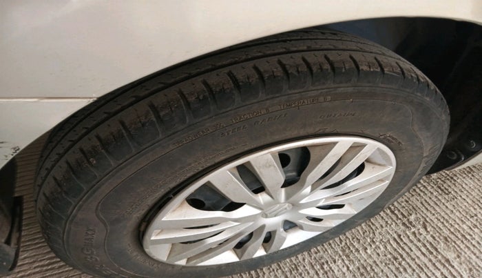 2018 Maruti Dzire VXI, Petrol, Manual, 51,419 km, tyre