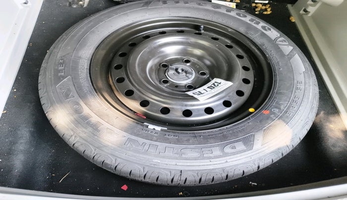 2021 Jeep Compass LIMITED (O) 1.4 PETROL DCT, Petrol, Automatic, 50,354 km, tyre