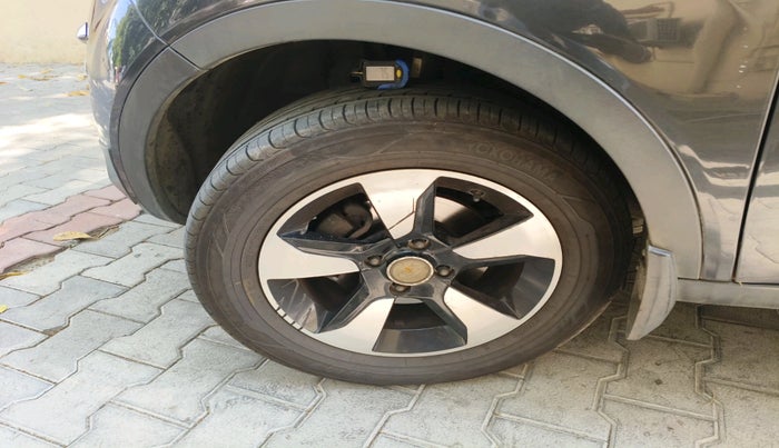 2017 Tata NEXON XZ PLUS DIESEL, Diesel, Manual, 1,14,733 km, tyre