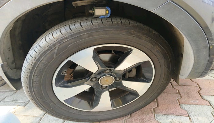 2017 Tata NEXON XZ PLUS DIESEL, Diesel, Manual, 1,14,733 km, tyre