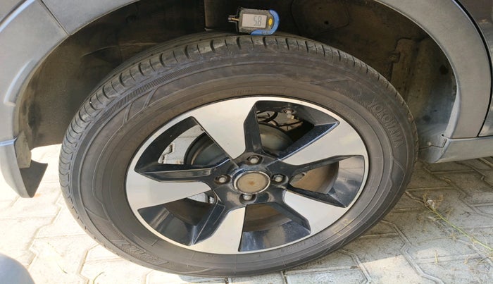 2017 Tata NEXON XZ PLUS DIESEL, Diesel, Manual, 1,14,733 km, tyre