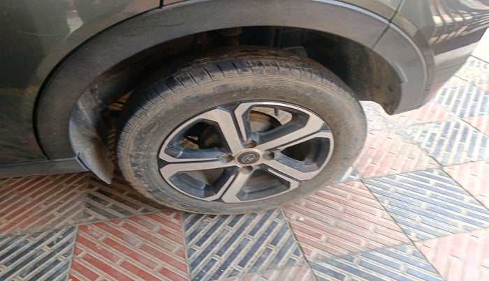 2023 Tata NEXON XMA PETROL, Petrol, Automatic, 51,119 km, tyre