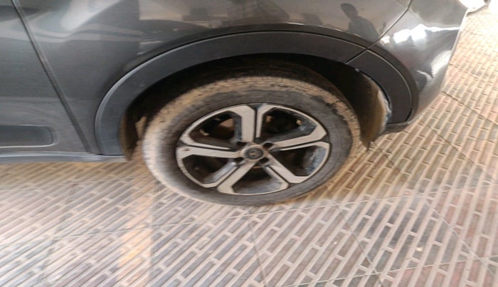 2023 Tata NEXON XMA PETROL, Petrol, Automatic, 51,119 km, tyre