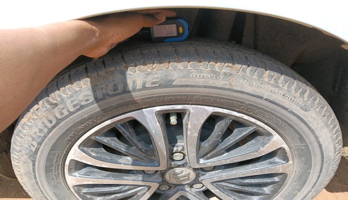 2023 Maruti Ertiga VXI CNG, CNG, Manual, 48,467 km, tyre