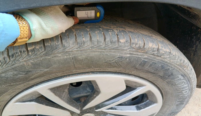 2022 Renault Kiger RXE MT, Petrol, Manual, 41,103 km, tyre