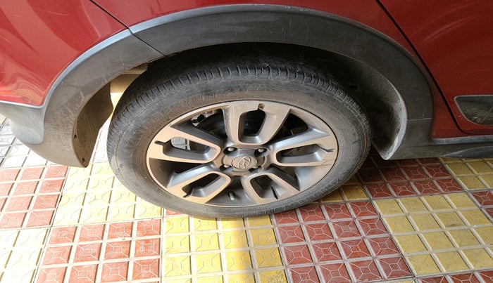 2017 Hyundai i20 Active 1.4 SX, Diesel, Manual, 82,778 km, tyre