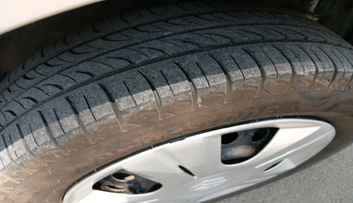 2011 Maruti Wagon R 1.0 VXI, Petrol, Manual, 86,283 km, tyre