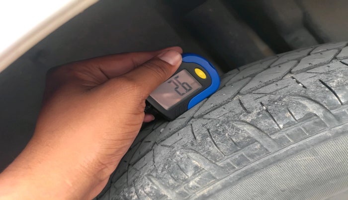 2017 Maruti Dzire VDI, Diesel, Manual, 1,59,166 km, tyre