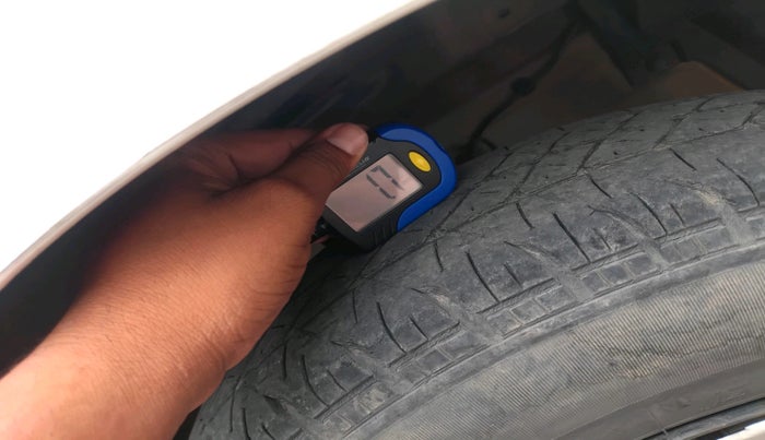 2017 Maruti Dzire VDI, Diesel, Manual, 1,59,166 km, tyre