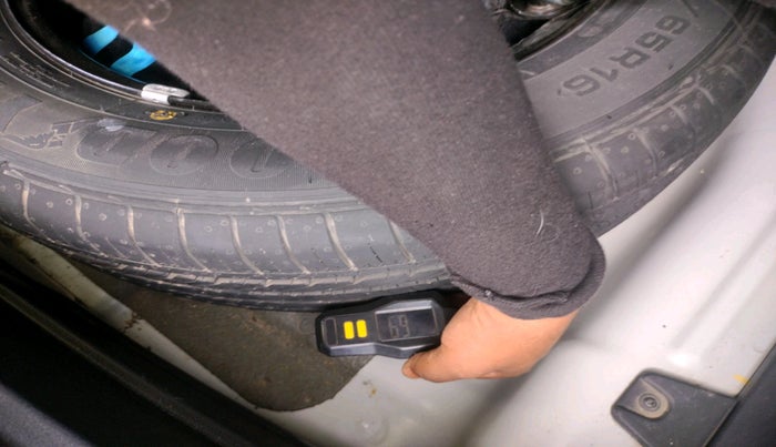 2021 KIA SELTOS HTX 1.5 PETROL, Petrol, Manual, 10,177 km, tyre