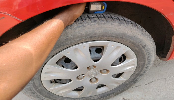 2013 Honda Brio S MT, Petrol, Manual, 77,597 km, tyre