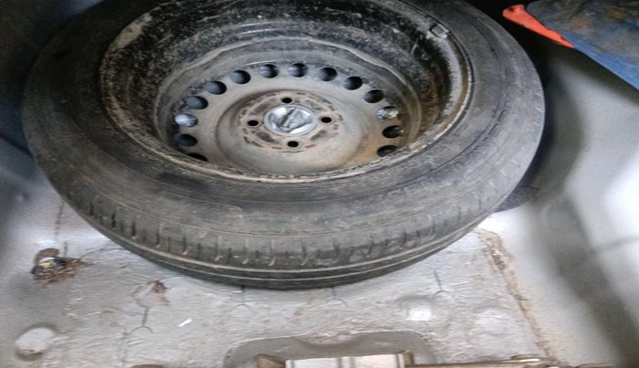 2014 Honda City 1.5L I-DTEC SV, Diesel, Manual, 1,05,135 km, tyre