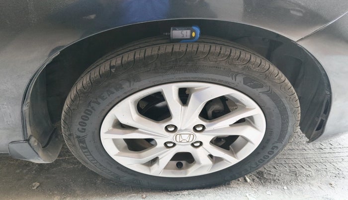 2018 Honda Amaze 1.2L I-VTEC VX, Petrol, Manual, 51,407 km, tyre