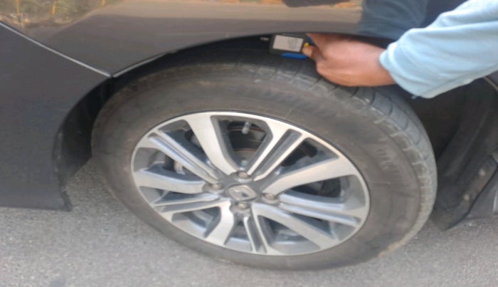 2017 Honda City 1.5L I-DTEC V, Diesel, Manual, 84,260 km, tyre