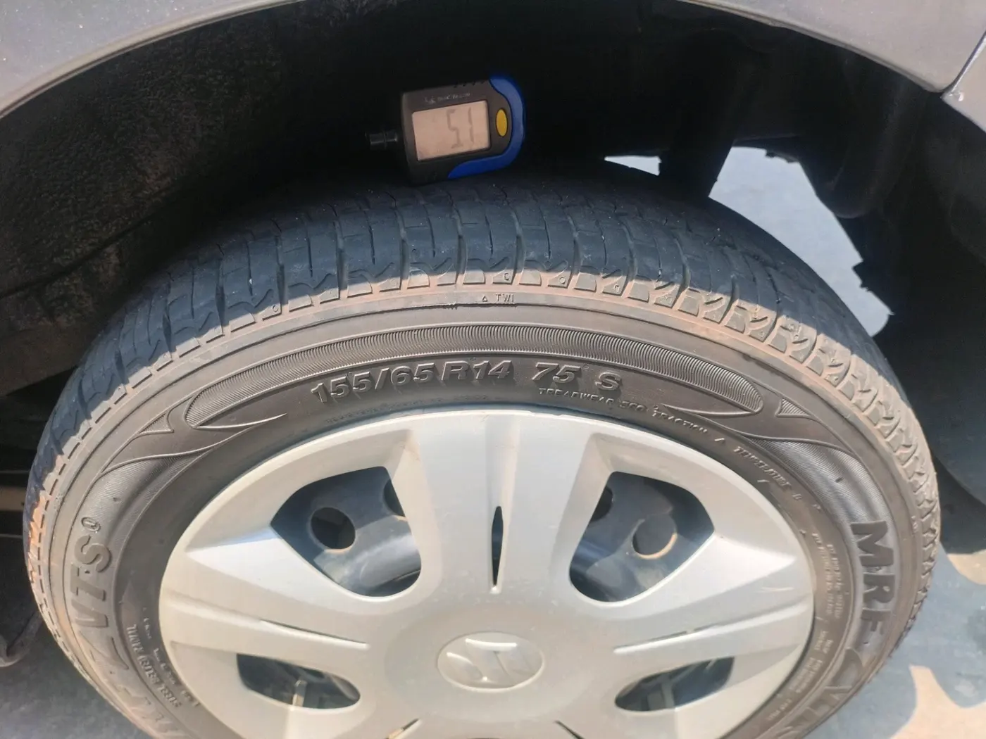 2018 Maruti Wagon R 1.0 VXI AMT, Petrol, Automatic, 36,582 km, tyre