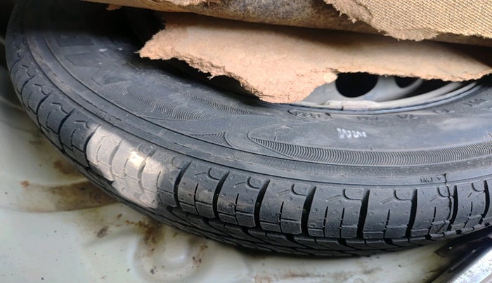 2016 Maruti Alto 800 LXI, Petrol, Manual, 74,996 km, tyre