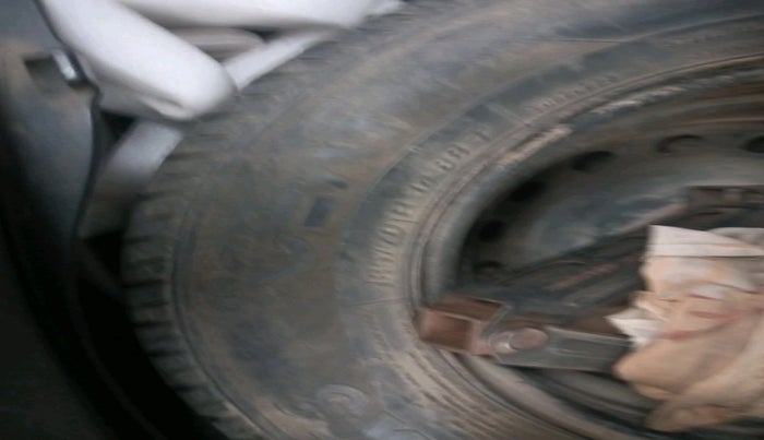 2016 Hyundai Elite i20 SPORTZ 1.4 CRDI, Diesel, Manual, 1,37,156 km, tyre