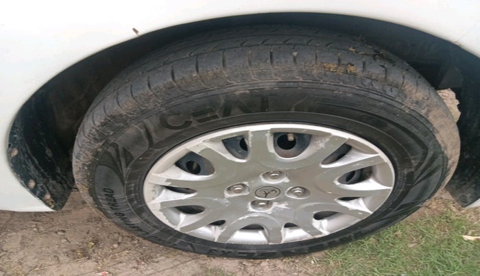 2016 Hyundai Elite i20 SPORTZ 1.4 CRDI, Diesel, Manual, 1,37,156 km, tyre