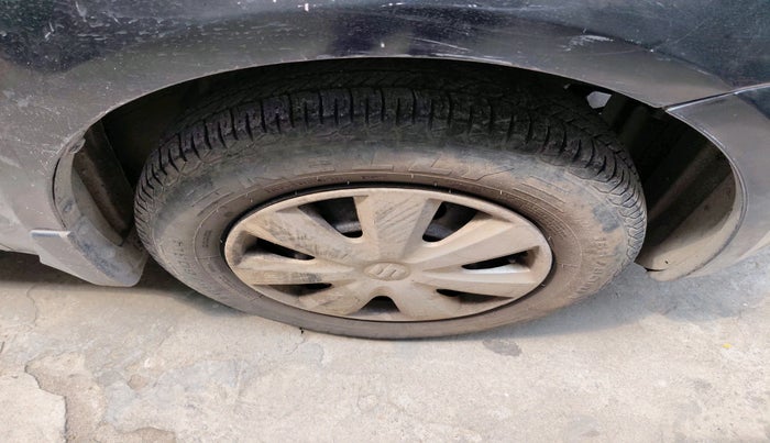 2007 Maruti Swift VXI 1.3, Petrol, Manual, 1,34,083 km, tyre