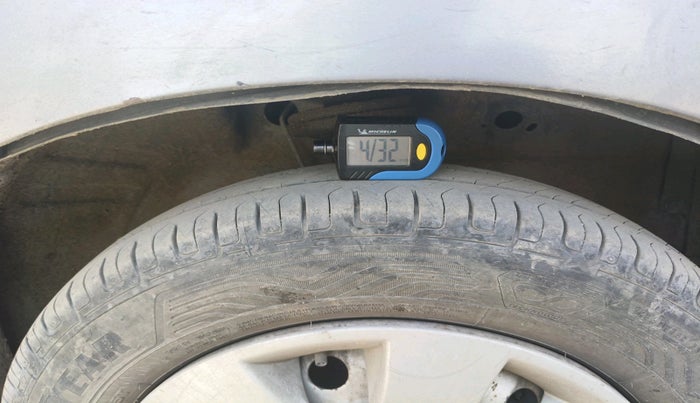 2016 Maruti Wagon R 1.0 LXI CNG, CNG, Manual, 1,13,301 km, tyre