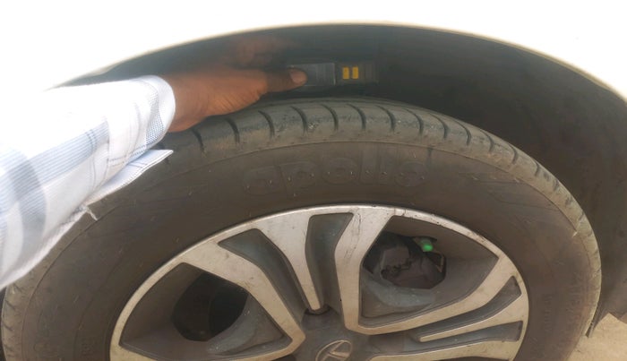 2022 Tata TIGOR XZ PLUS CNG, CNG, Manual, 84,012 km, tyre