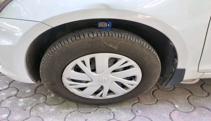 2014 Maruti Swift VXI, Petrol, Manual, 45,064 km, tyre