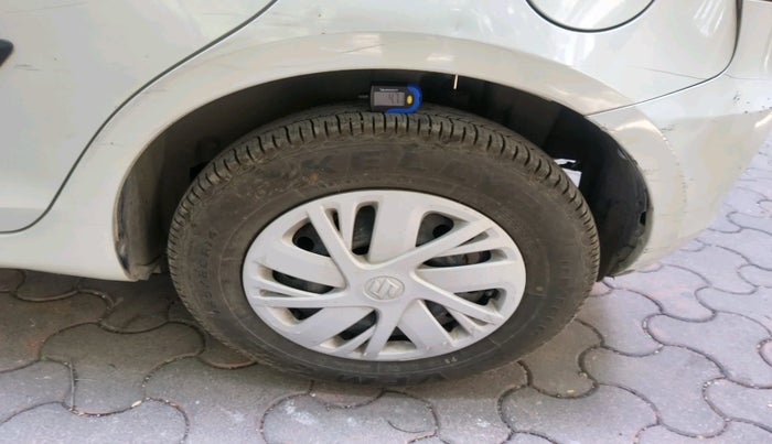 2014 Maruti Swift VXI, Petrol, Manual, 45,064 km, tyre