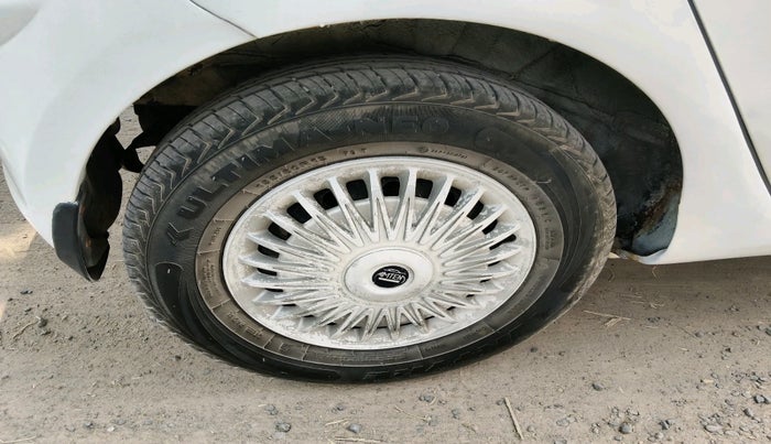 2013 Hyundai i10 MAGNA 1.1 LPG, Petrol, Manual, 57,864 km, tyre