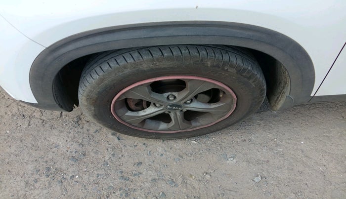 2021 KIA SELTOS HTK PLUS 1.5 IMT, Petrol, Manual, 92,933 km, tyre