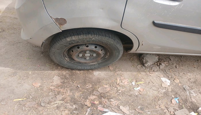 2016 Maruti Alto 800 LXI, Petrol, Manual, 33,155 km, tyre