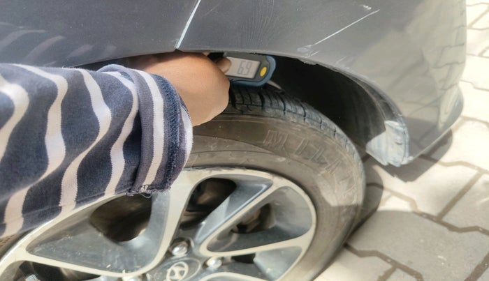 2017 Hyundai Grand i10 ASTA 1.2 KAPPA VTVT, CNG, Manual, 62,502 km, tyre