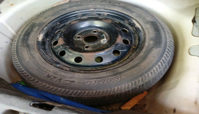 2013 Maruti Swift Dzire VXI, Petrol, Manual, 97,783 km, tyre