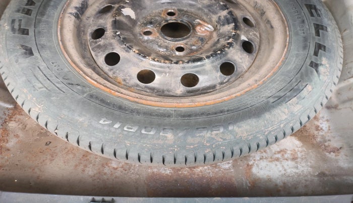 2016 Maruti Swift Dzire TOUR DIESEL, Diesel, Manual, 90,186 km, tyre